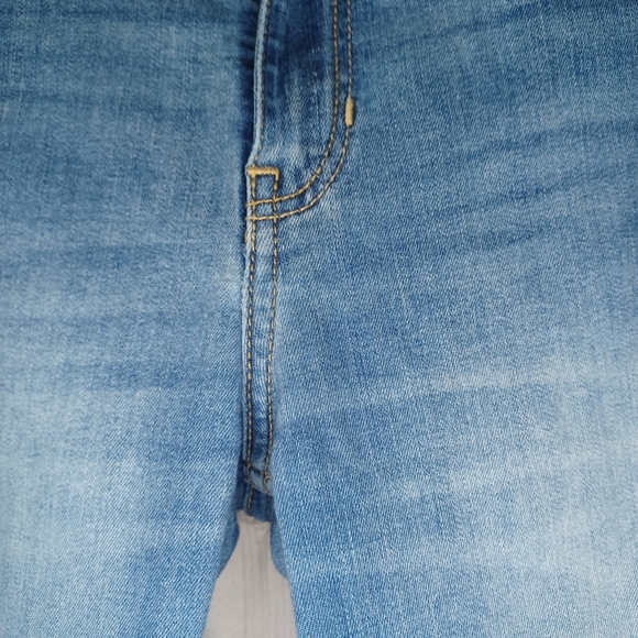 Hollister Distressed High Rise Super skinny crop jeans - Picture 4 of 16